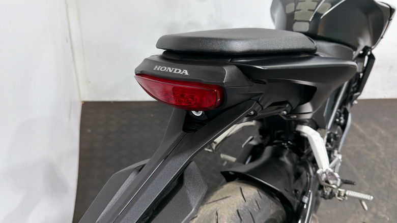 (23MY) Honda CB125R
